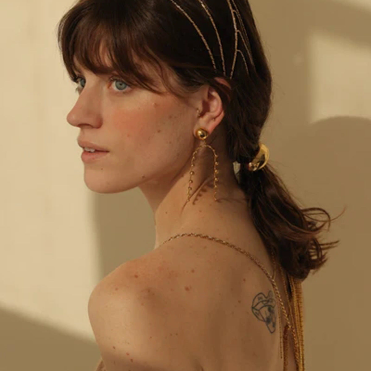 Melorra 16